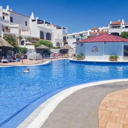Fairways Club - Teide View Oasis - Heated Pool, Family Apt San Miguel de Abona Exterior photo